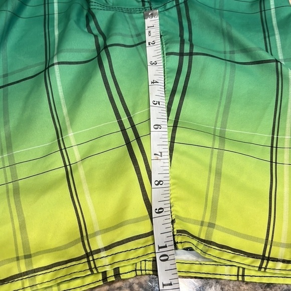ONeill board shorts/swim Black, Green, Yellow SZ 38 - Picture 9 of 9